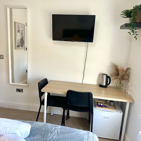 Cosy En-Suite Room In Stratford London Exterior photo